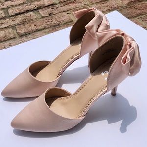 dsw light pink heels